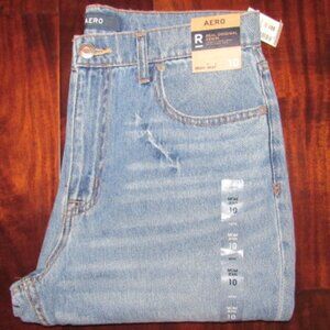 AERO Mom Jeans Size 10 NWT Distressed Light Wash High Rise Straight Leg